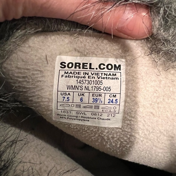 Sorel Tofino Snow Boots in Size 7.5 - Picture 4 of 4